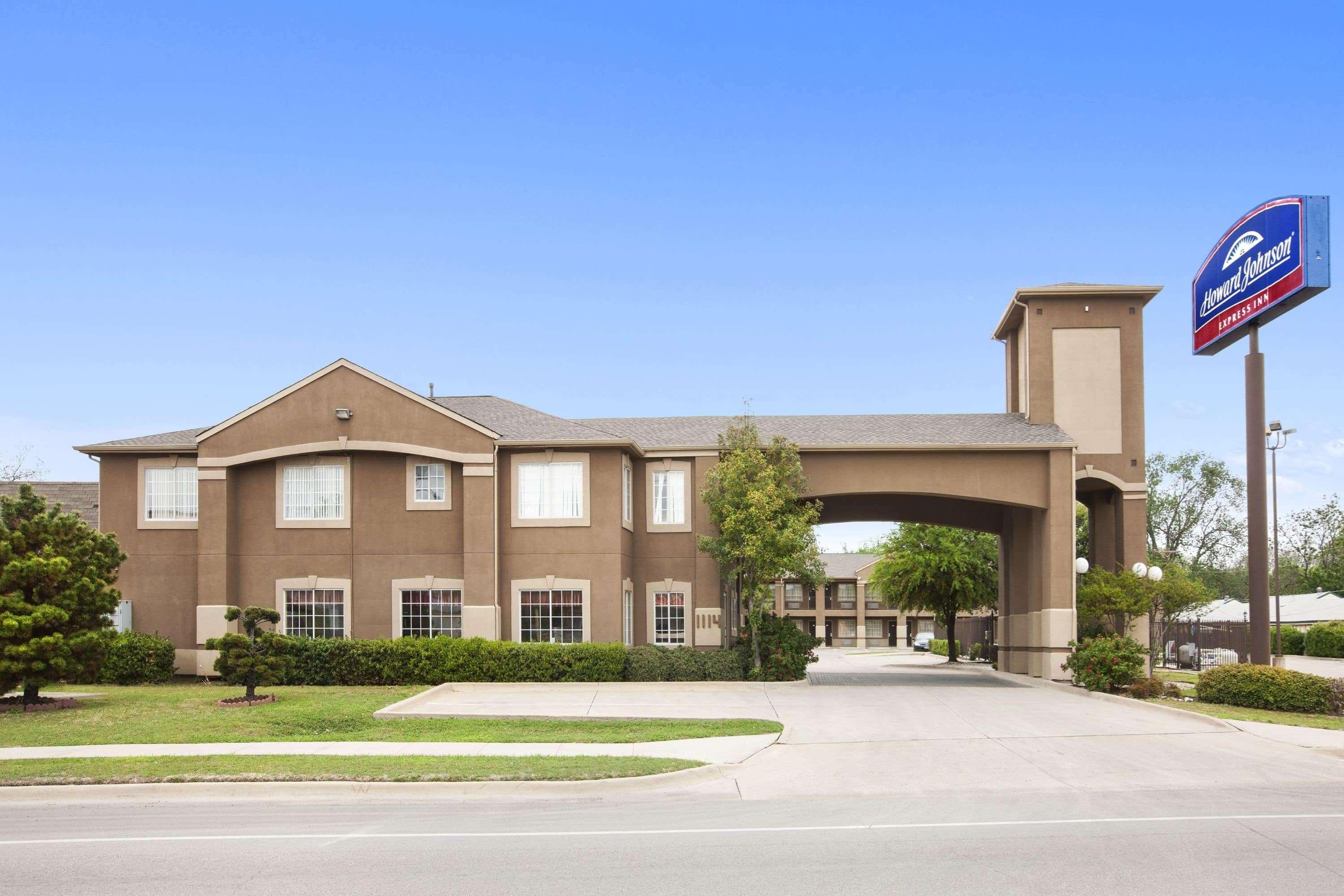 HOTEL HOWARD JOHNSON BY WYNDHAM GRAND PRAIRIE NEAR LONE STAR PARK